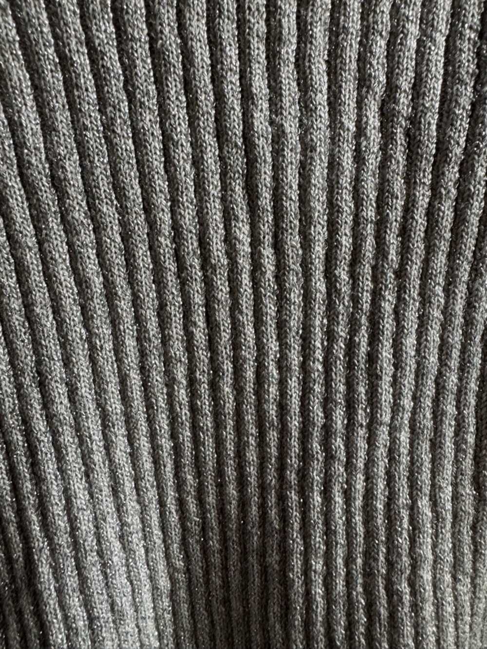 Lulu's Ribbed V-Neck Knit Top - Light Gray - Picture 4 of 4